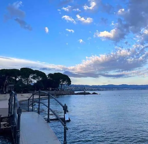 With Sea View Between Opatija And Appartamento *