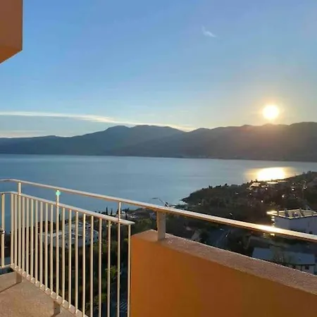 With Sea View Between Opatija And 里耶卡