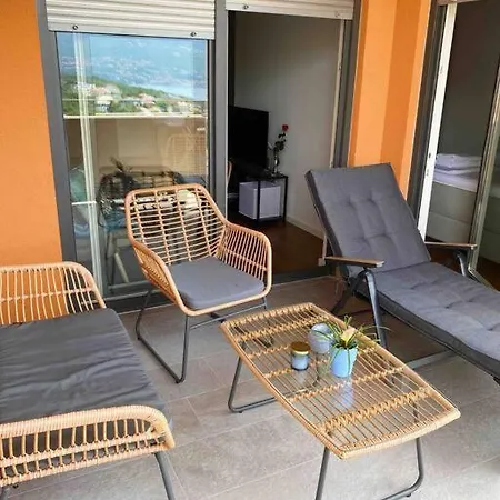 Apartment With Sea View Between Opatija And